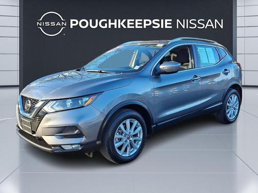 2022 Nissan Rogue Sport SV