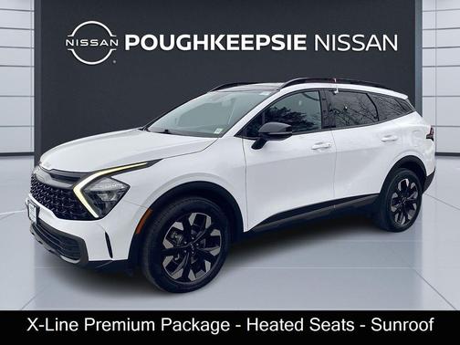 Glacial White Pearl 2023 Kia Sportage X-Line