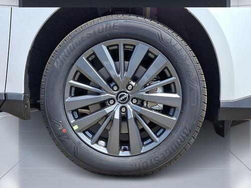Everest White Pearl Tricoat 2026 Nissan Murano SL