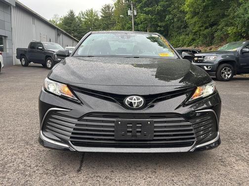 Midnight Black Metallic 2021 Toyota Camry LE