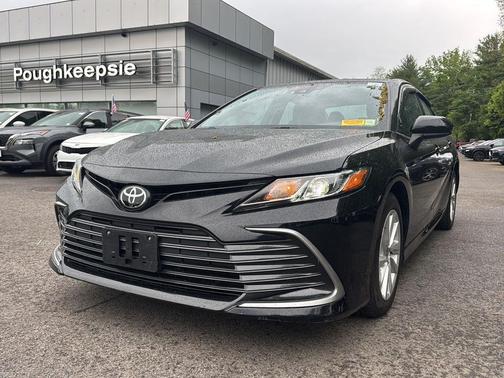 Midnight Black Metallic 2021 Toyota Camry LE