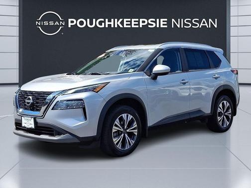 Brilliant Silver Metallic 2023 Nissan Rogue SV