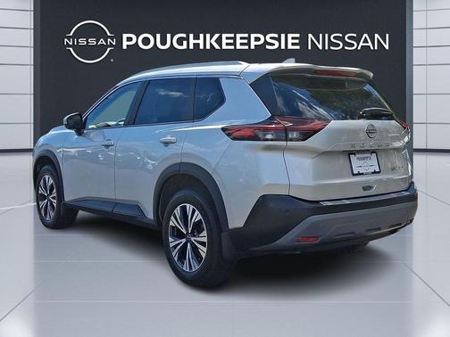 Brilliant Silver Metallic 2023 Nissan Rogue SV