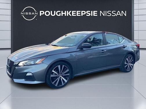 2022 Nissan Altima SR Intelligent AWD