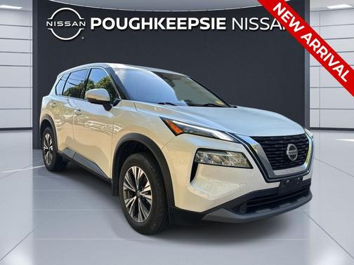 Pearl White Tricoat 2021 Nissan Rogue SV
