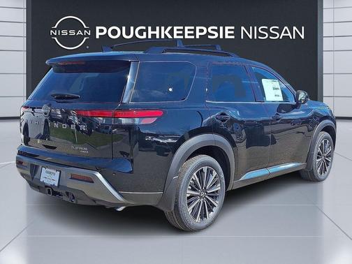 Super Black 2026 Nissan Pathfinder Platinum