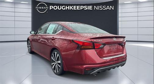 2020 Nissan Altima SR FWD