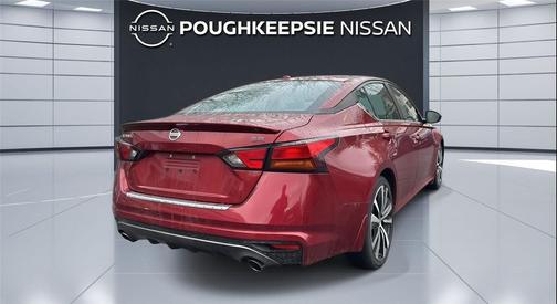 2020 Nissan Altima SR FWD