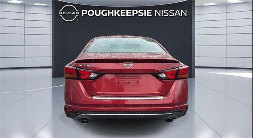 2020 Nissan Altima SR FWD