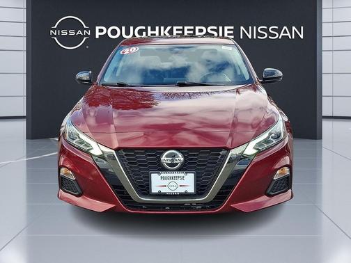 2020 Nissan Altima SR FWD