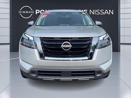 2025 Nissan Pathfinder SV 4WD