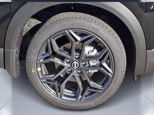 KH3/SUPER BLAC 2027 Nissan Kicks SR