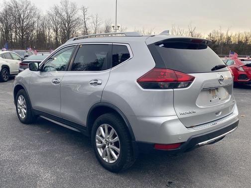 2020 Nissan Rogue SV