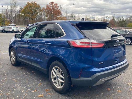 2022 Ford Edge SEL