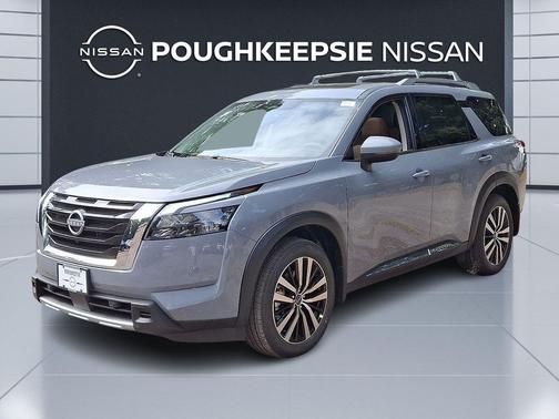 2025 Nissan Pathfinder Platinum 4WD