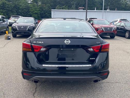2022 Nissan Altima SR Intelligent AWD