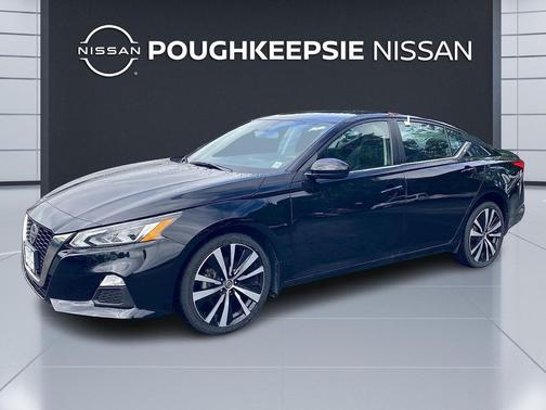 2022 Nissan Altima SR Intelligent AWD