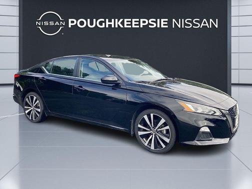 2022 Nissan Altima SR Intelligent AWD