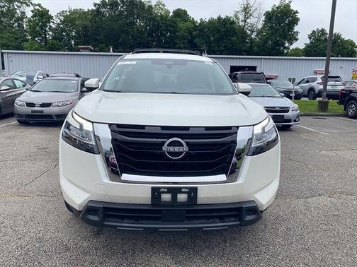2022 Nissan Pathfinder SV 4WD
