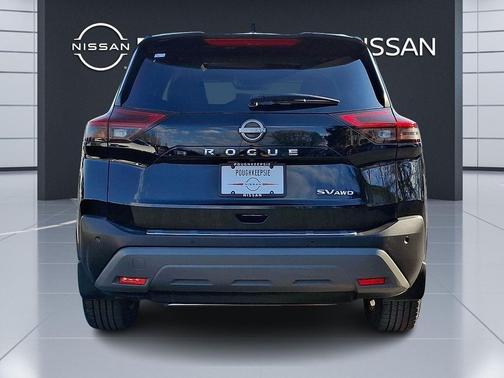 Super Black 2023 Nissan Rogue SV