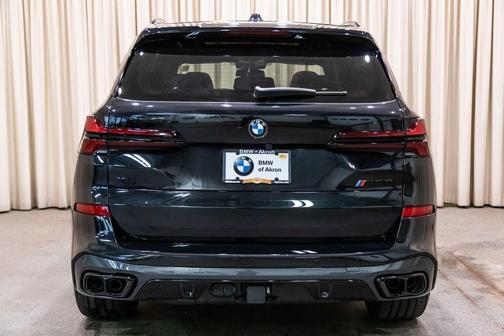 Black Sapphire Metallic 2026 BMW X5 M60i