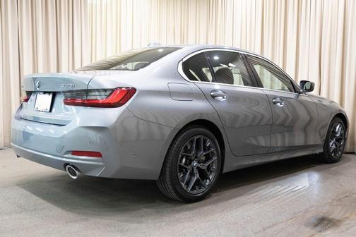 2025 BMW 330 i xDrive