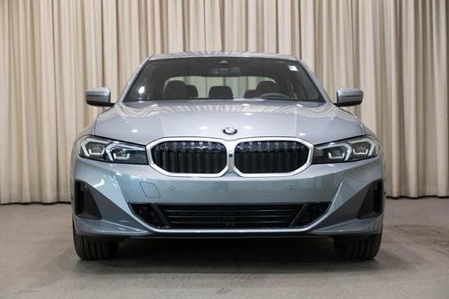 2025 BMW 330 i xDrive