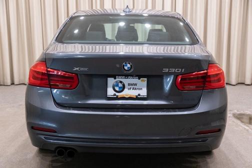 2018 BMW 330 i xDrive
