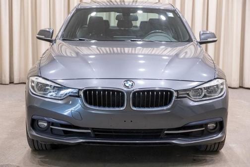 2018 BMW 330 i xDrive