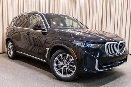 Black Sapphire Metallic 2026 BMW X5 PHEV xDrive50e