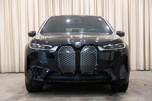 2025 BMW iX xDrive50