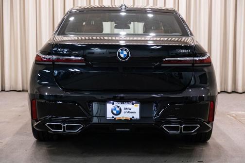 Black Sapphire Metallic 2026 BMW 760 760i xDrive