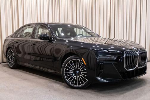 Black Sapphire Metallic 2026 BMW 760 760i xDrive