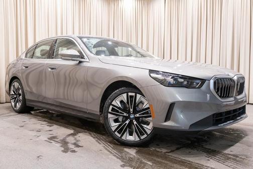 2026 BMW 530 i xDrive