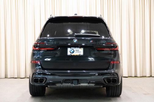 2026 BMW X7 M60i