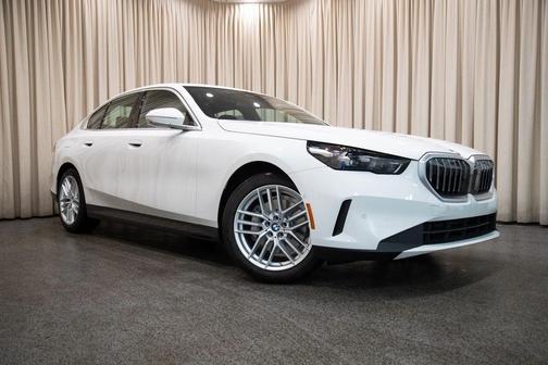 2025 BMW 530 i xDrive