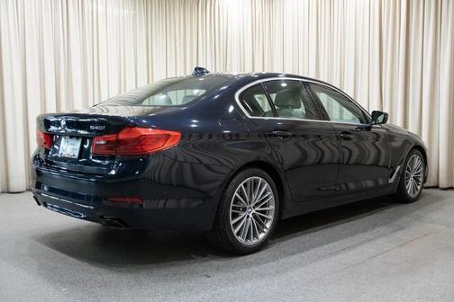 2019 BMW 540 i xDrive