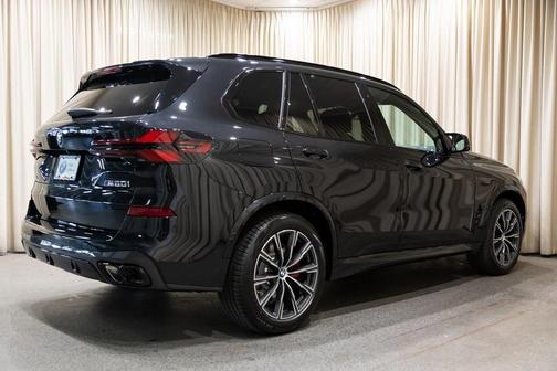 2026 BMW X5 M60i