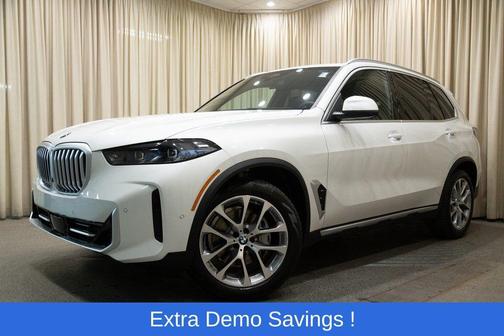 Mineral White Metallic 2026 BMW X5 xDrive40i