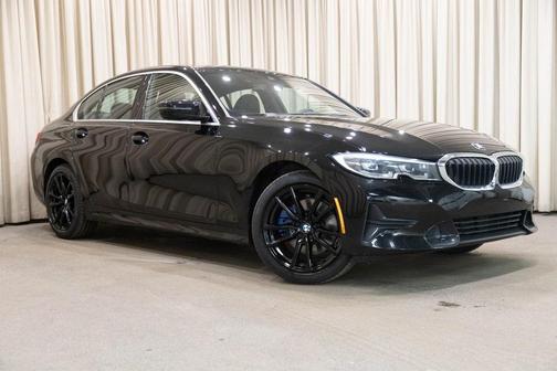 2022 BMW 330 i xDrive