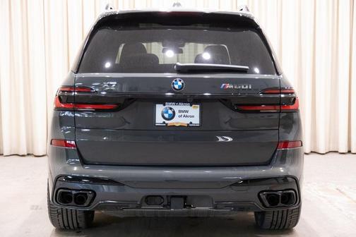 2026 BMW X7 M60i