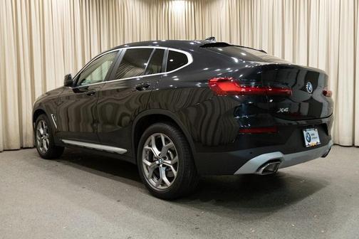 2023 BMW X4 xDrive30i