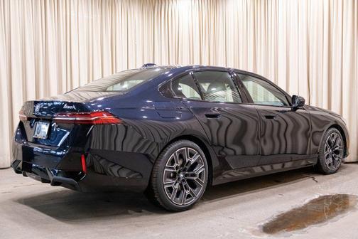 2026 BMW 530 i xDrive