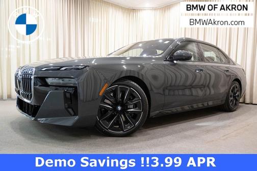 2025 BMW 760 760i xDrive