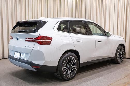 Mineral White Metallic 2026 BMW X3 30 xDrive