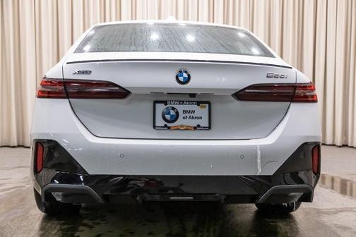 2026 BMW 530 i xDrive