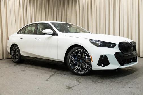 2025 BMW 530 i xDrive