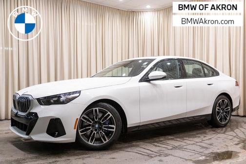 2025 BMW 540 i xDrive