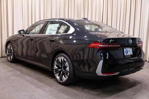 Black Sapphire Metallic 2026 BMW 530 i xDrive