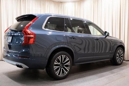 2021 Volvo XC90 T6 Momentum 6 Passenger